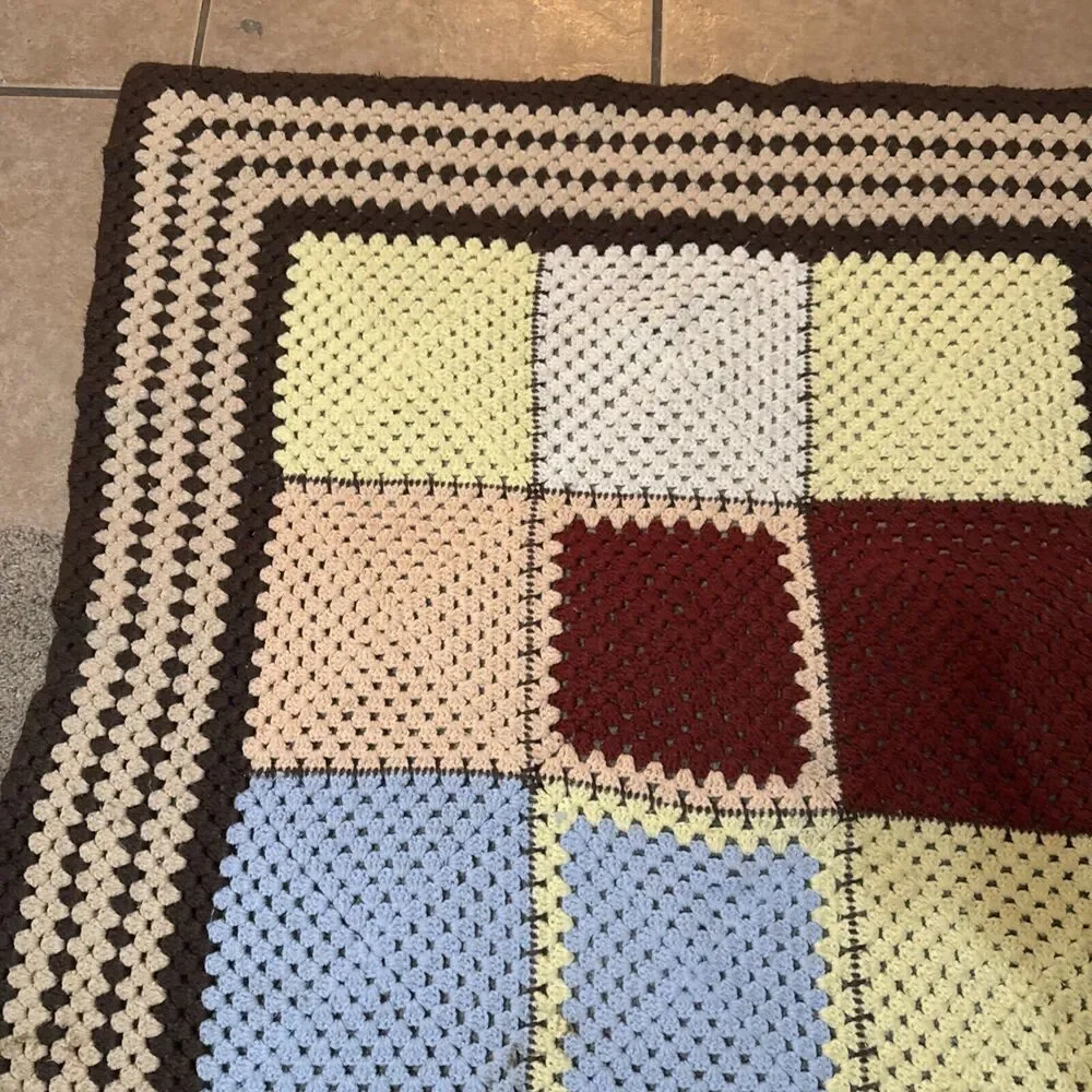 Crocheted Organic Afghan Granny Squares Lap‎ Crib Baby Nursery Blanket 54”x42”